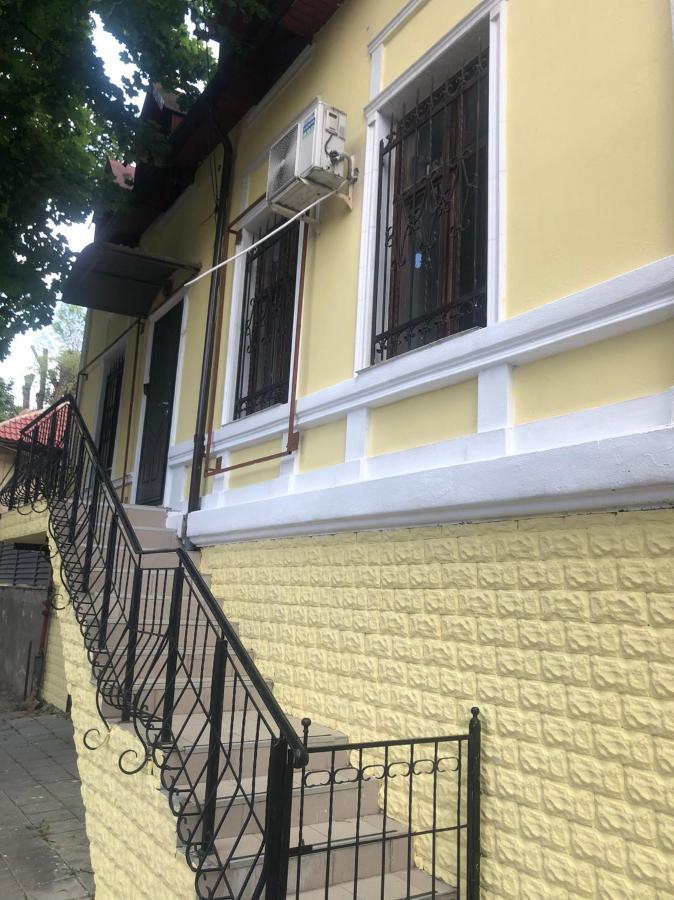 Friends Hostel Chisinau Exterior foto